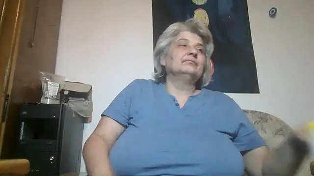 ExquisiteMature webcam