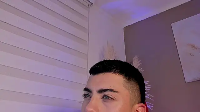 Alexander_Diazz webcam
