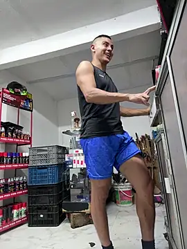 paul22cm- (Ask my age) - masturbate and eat precum