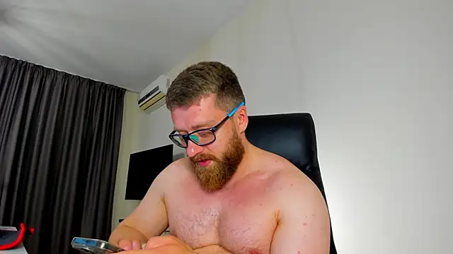 findom_guy (M young) - flash cock