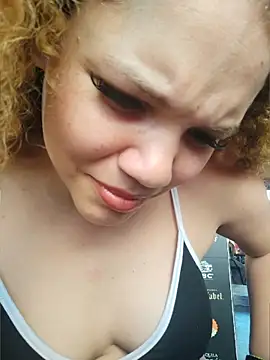 PrettySquirt-PibeV webcam
