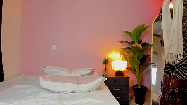 venus_elfie - Venus_elfie's free webcam - UK Sex Cams