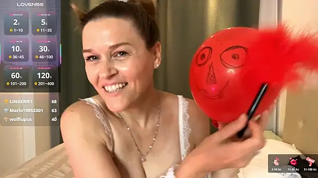 lizacams (F mature) - Do Random/Certain Yoga Pose