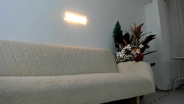 emeraldkatt (F young) - tease my pussy