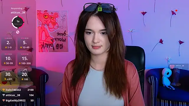 liana_kisses webcam
