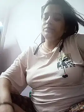 Trisha_71 webcam