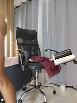 Oliver_bigblack_cock webcam