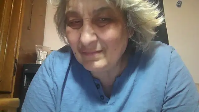 ExquisiteMature webcam