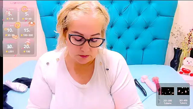 Nayla_Garner webcam