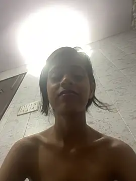 Alisha_Queen55