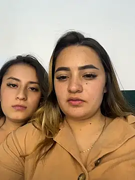 Antonella_Julieta webcam