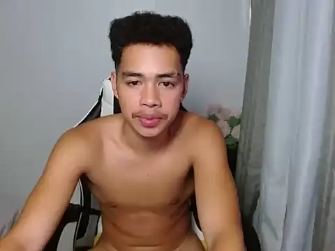 curlyasian_njxx live sex cam