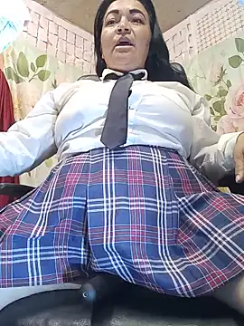 isis_milove webcam