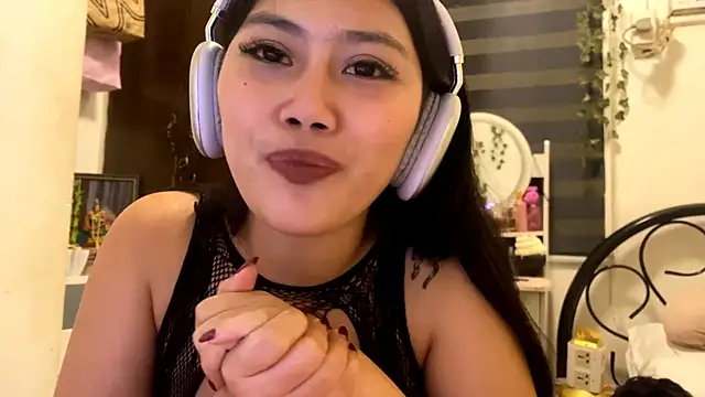GlindaDejardin live sex cam