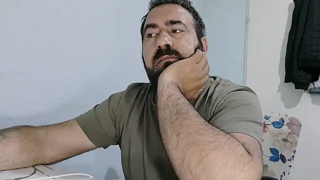 -dark-look- live sex cam