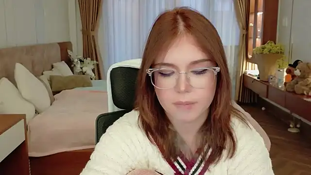 Lilith_Bonheur webcam