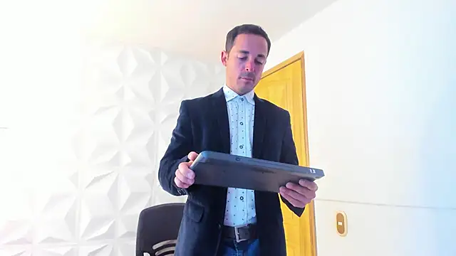 Adams_Sanz