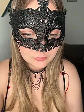 Blonde_Cougar