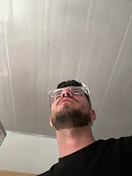 bryXonStorm webcam
