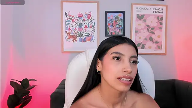 Tiffany_Low webcam