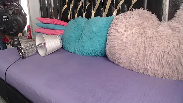 mailyn_gold webcam