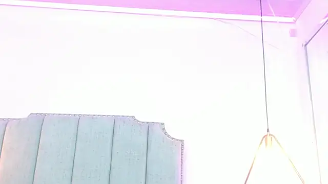 MoonBlue95 webcam