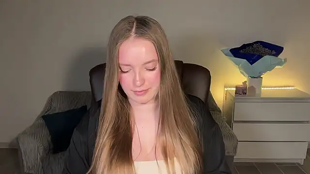 EvaMaddison webcam