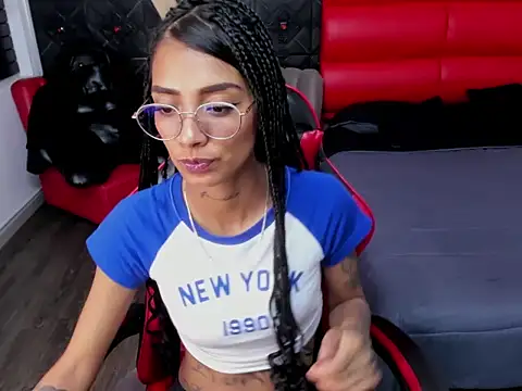 KarlaSlutSkinny__ webcam