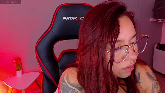 samantha_tattu webcam
