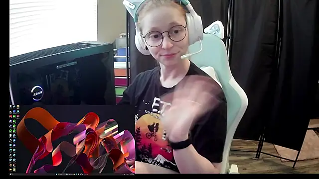LilyFoxxx