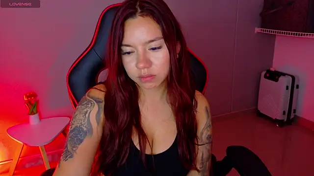 samantha_tattu webcam