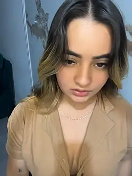 Antonella_Julieta webcam