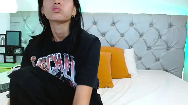 MelodyMansson webcam