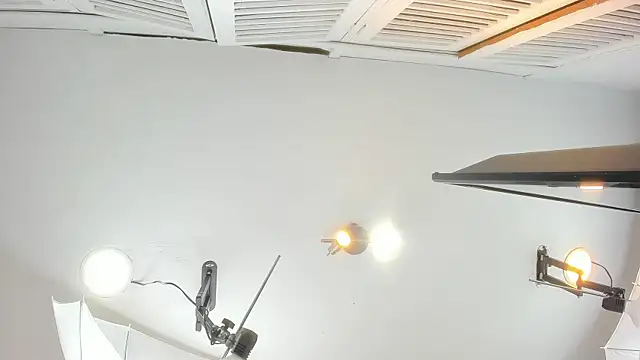 rave_connor webcam