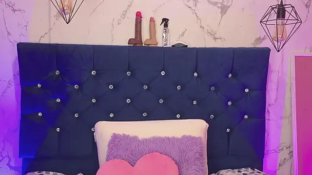 Dakotaa_Johnson webcam