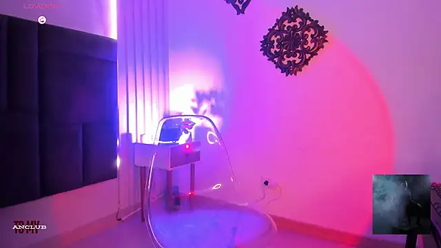 Raven_Dooll webcam