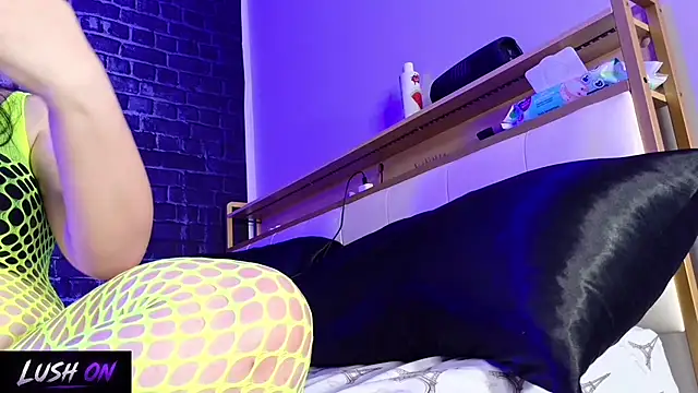 CuteCoupleReal webcam
