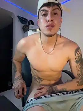 strongboy_ webcam