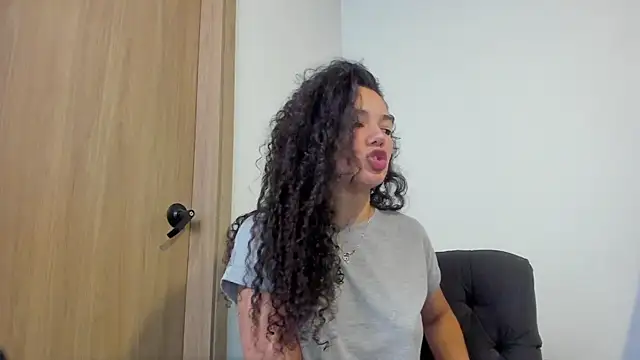 MiaRouseex webcam