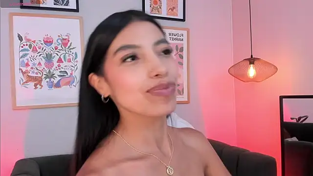 tiffany_low - Tiffany_Low's free webcam - UK Sex Cams