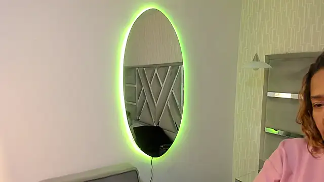 MonzerratBoyer webcam