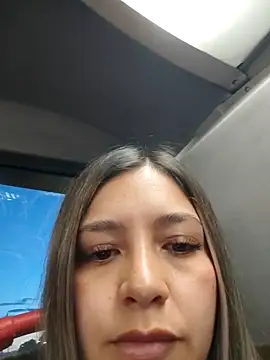 alana_69 (F young) - Clamps on nipples x2 min in bus!