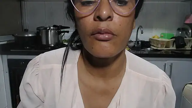 kateleyagrey webcam