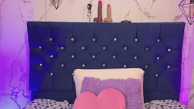 Dakotaa_Johnson webcam