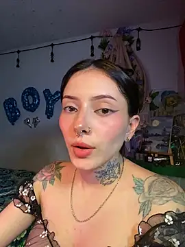 LiliJones_ webcam