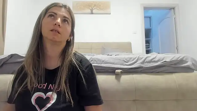 Hottalicia2 webcam