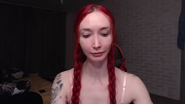 Roxy_Silver webcam
