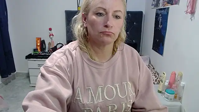 emperabigbootybigass webcam
