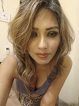 zoyarathore webcam