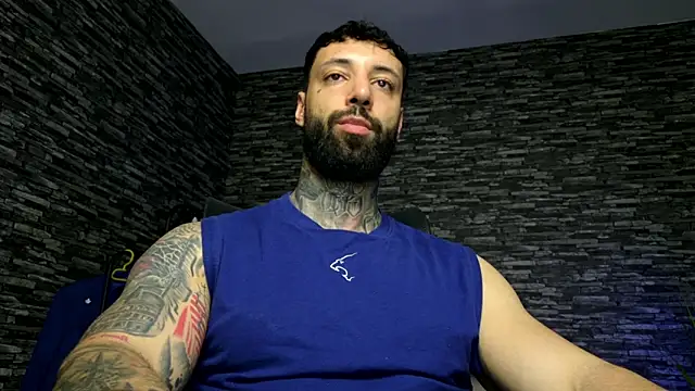 MasculineGuy99 webcam